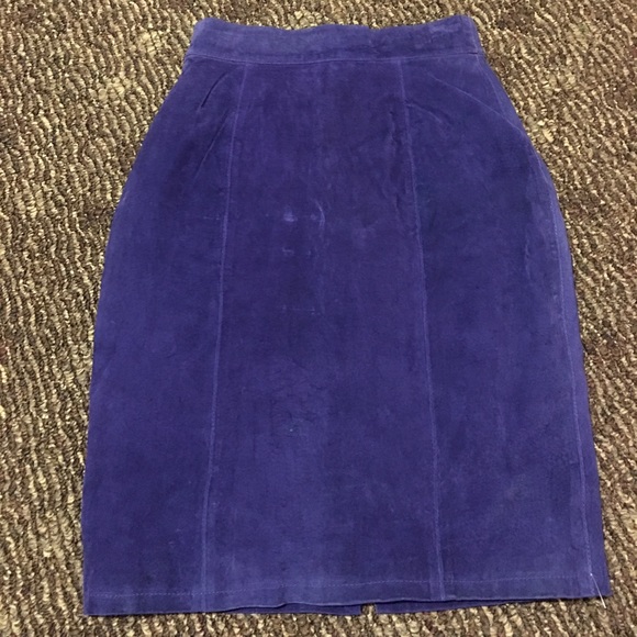 Ladies Purple Suede Skirt- Size 6 - Picture 1 of 3